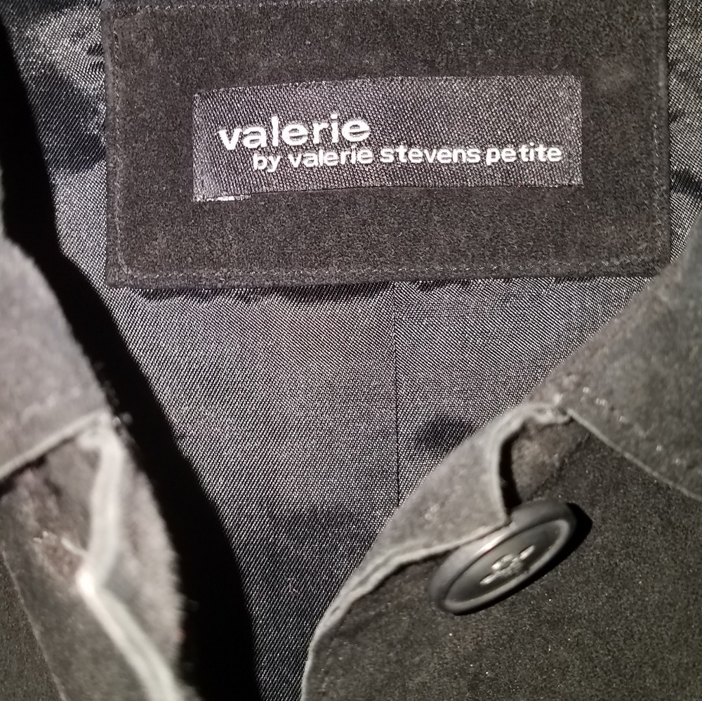 Jacket - Picture 2 of 4